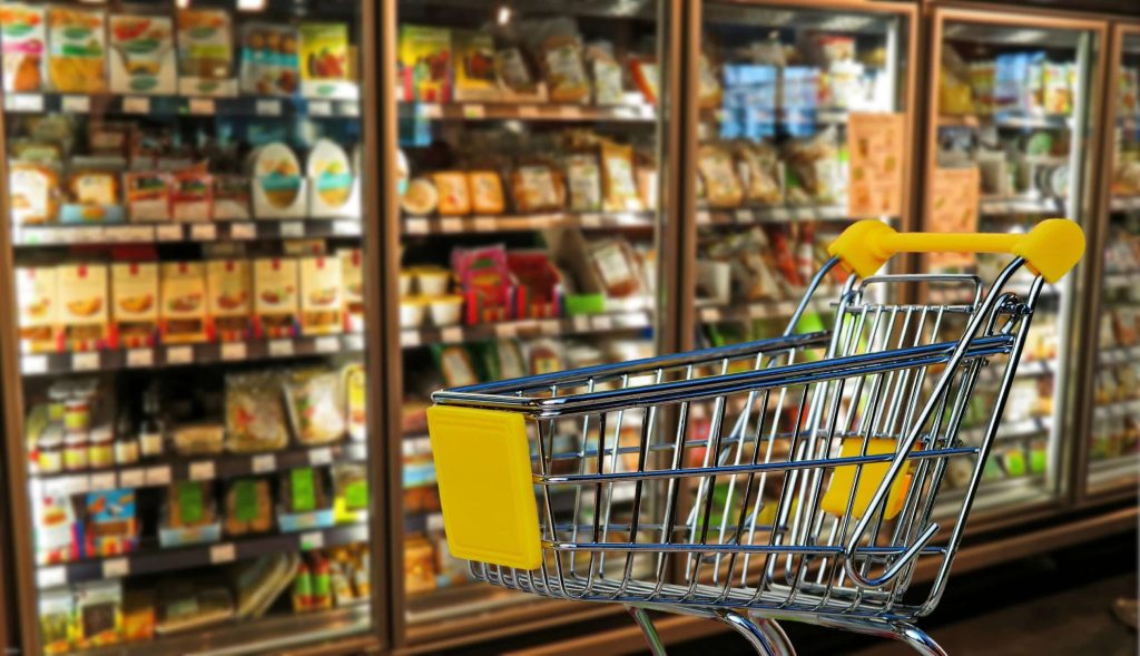Cuanto consume un supermercado pequeño